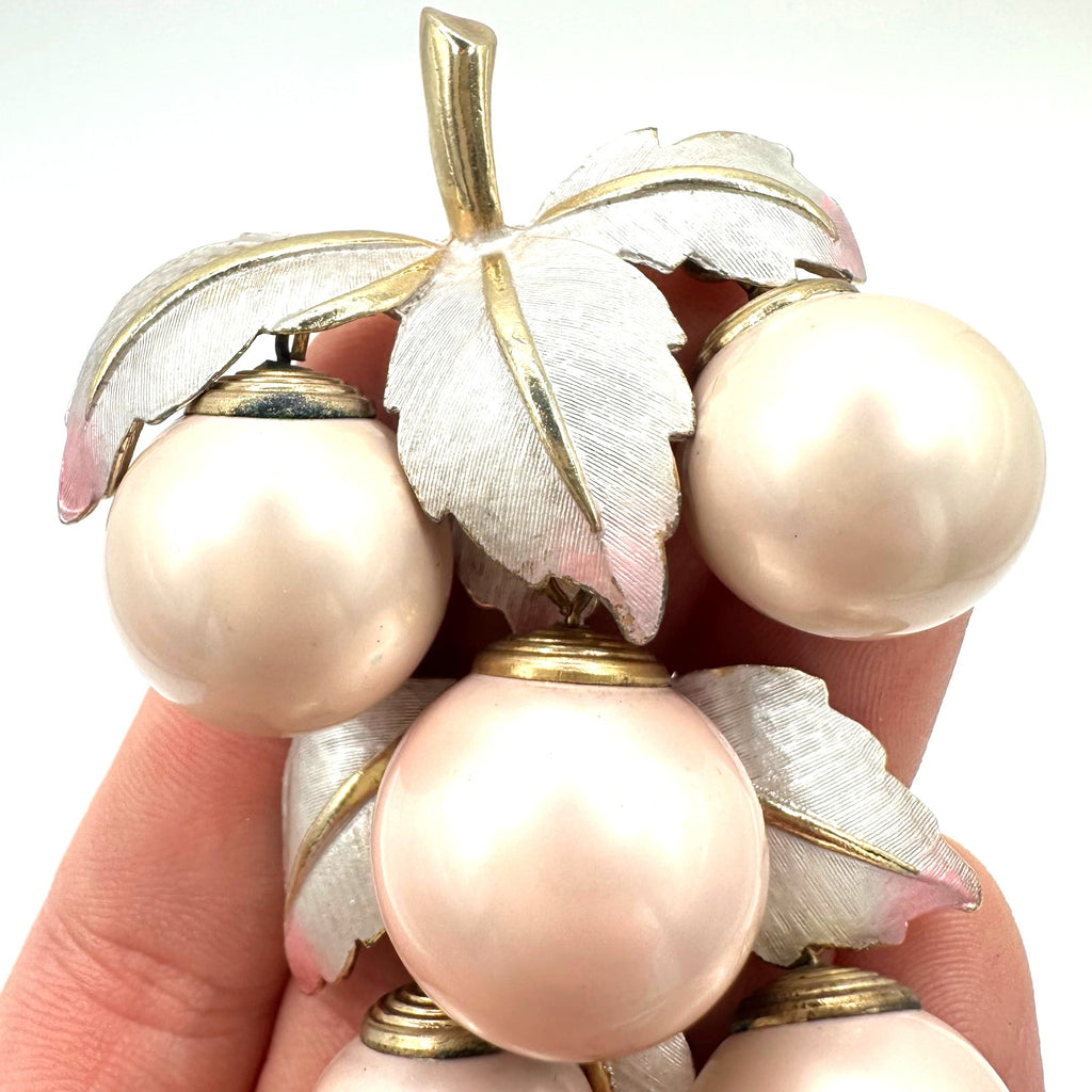 Vintage gold silver tone pink pearls beaded grapes bunch articulated brooch