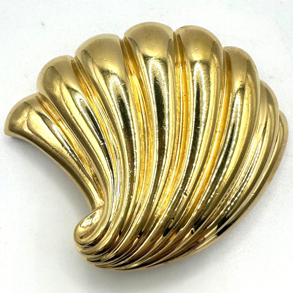 Ciner signed vintage gold tone scalloped abstract shell fan 3D brooch