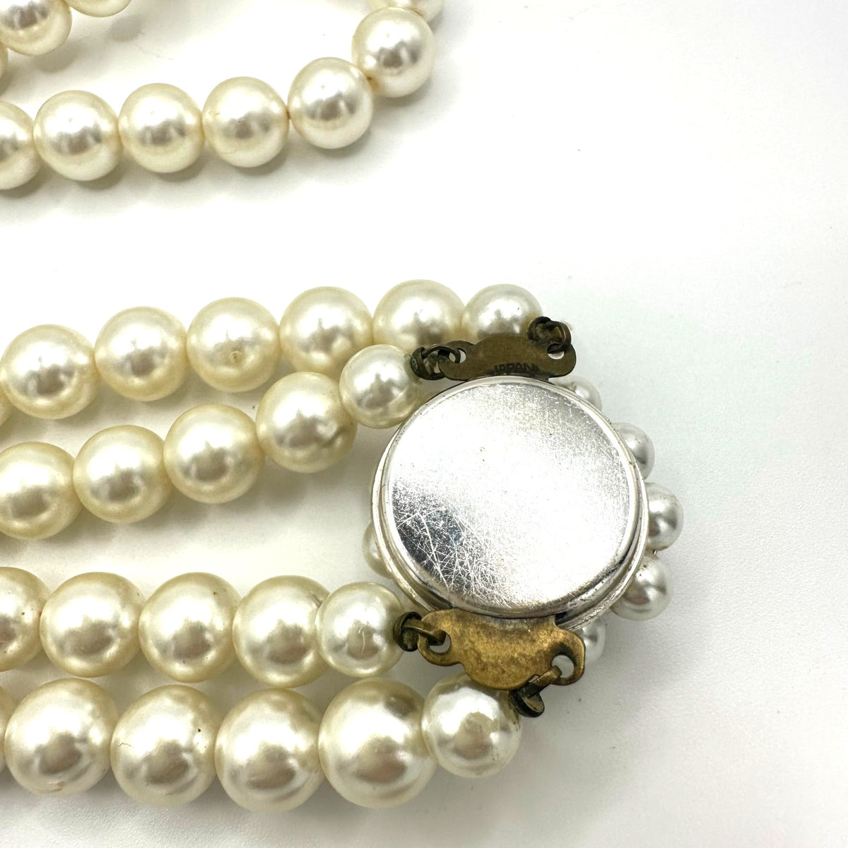 Vintage 2 double strand white lucite pearls beads beaded AB glass clasp necklace