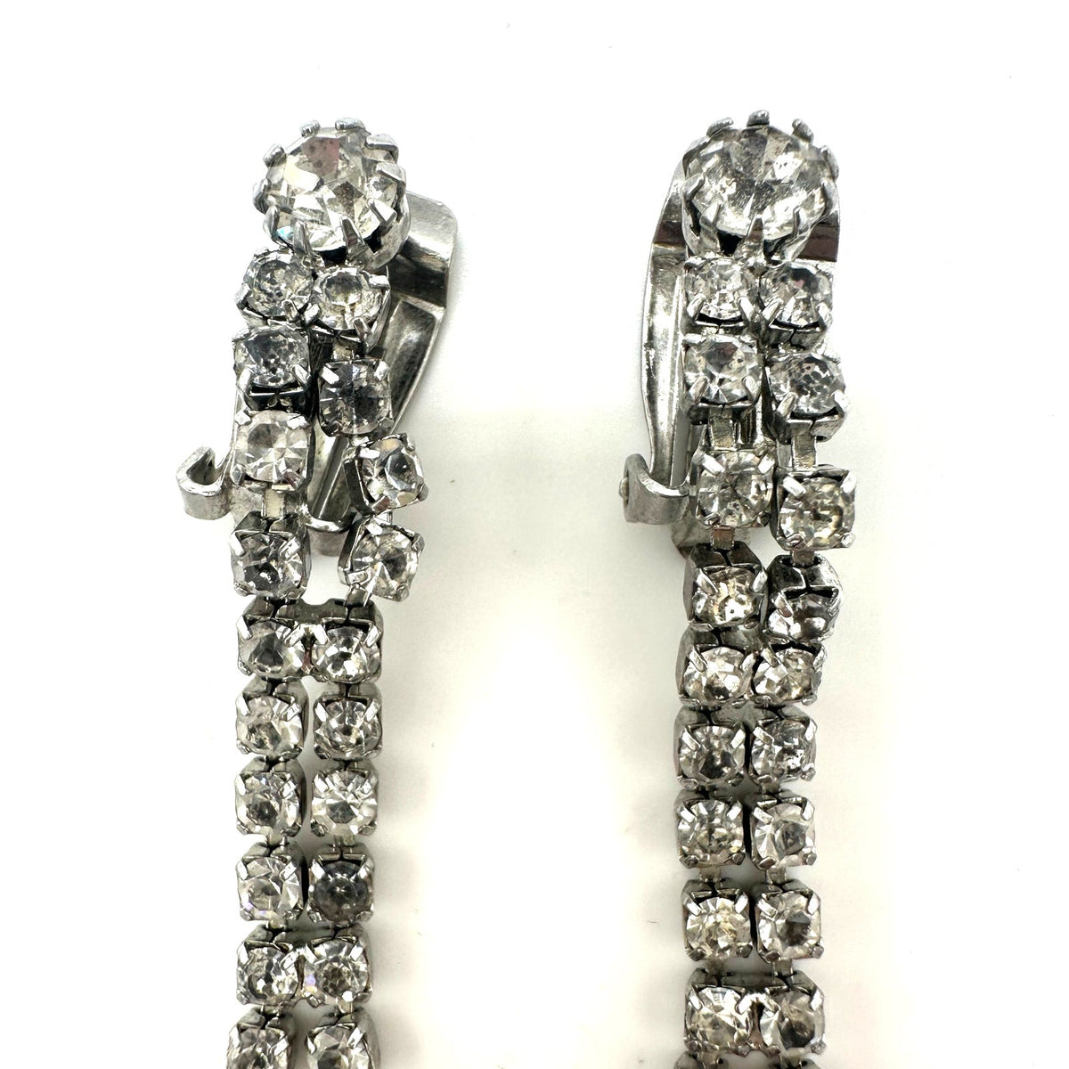 Vintage silver tone clear glass rhinestones 4" dangle drop clip on earrings