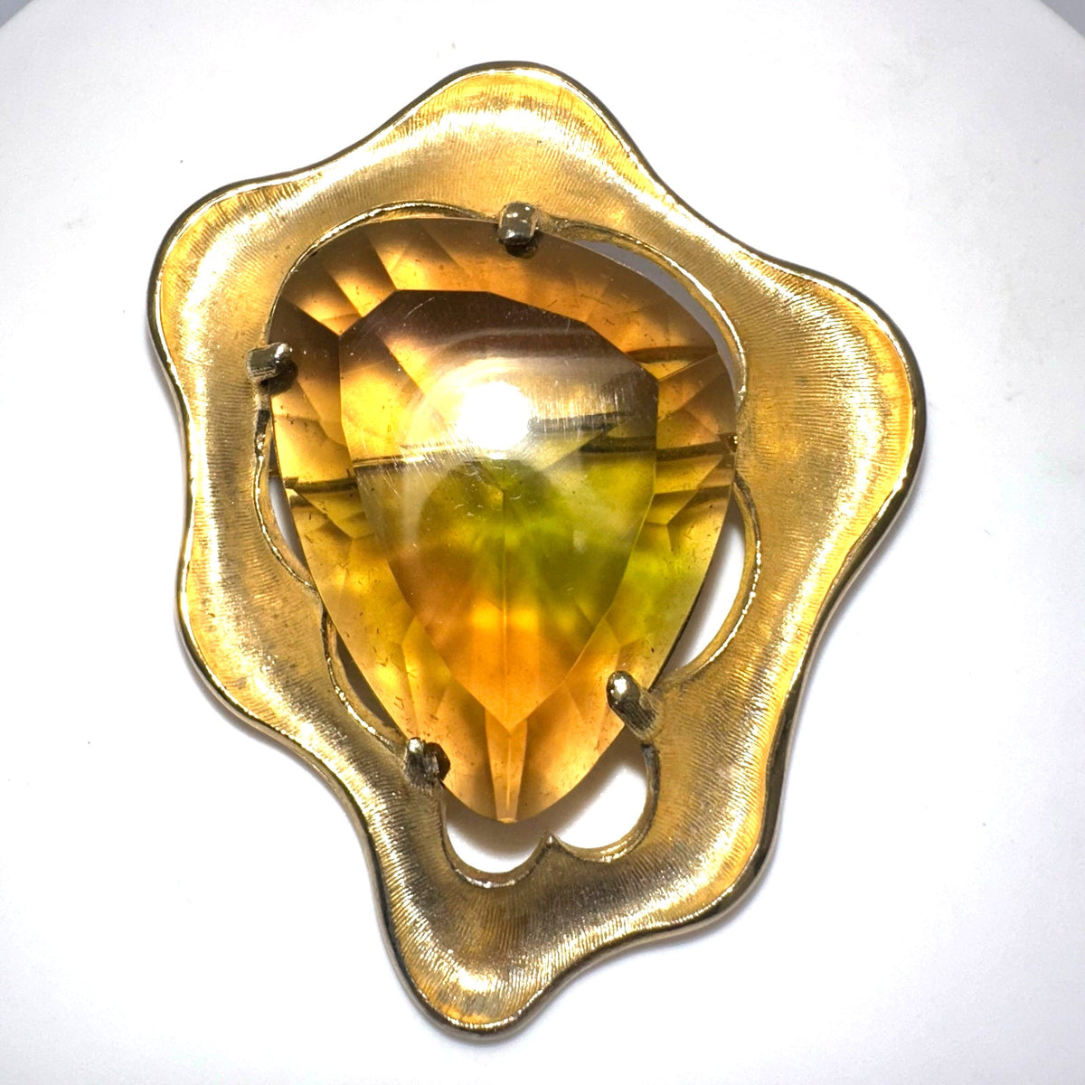 BSK vintage gold tone topaz brown green givré glass massive rhinestone brooch