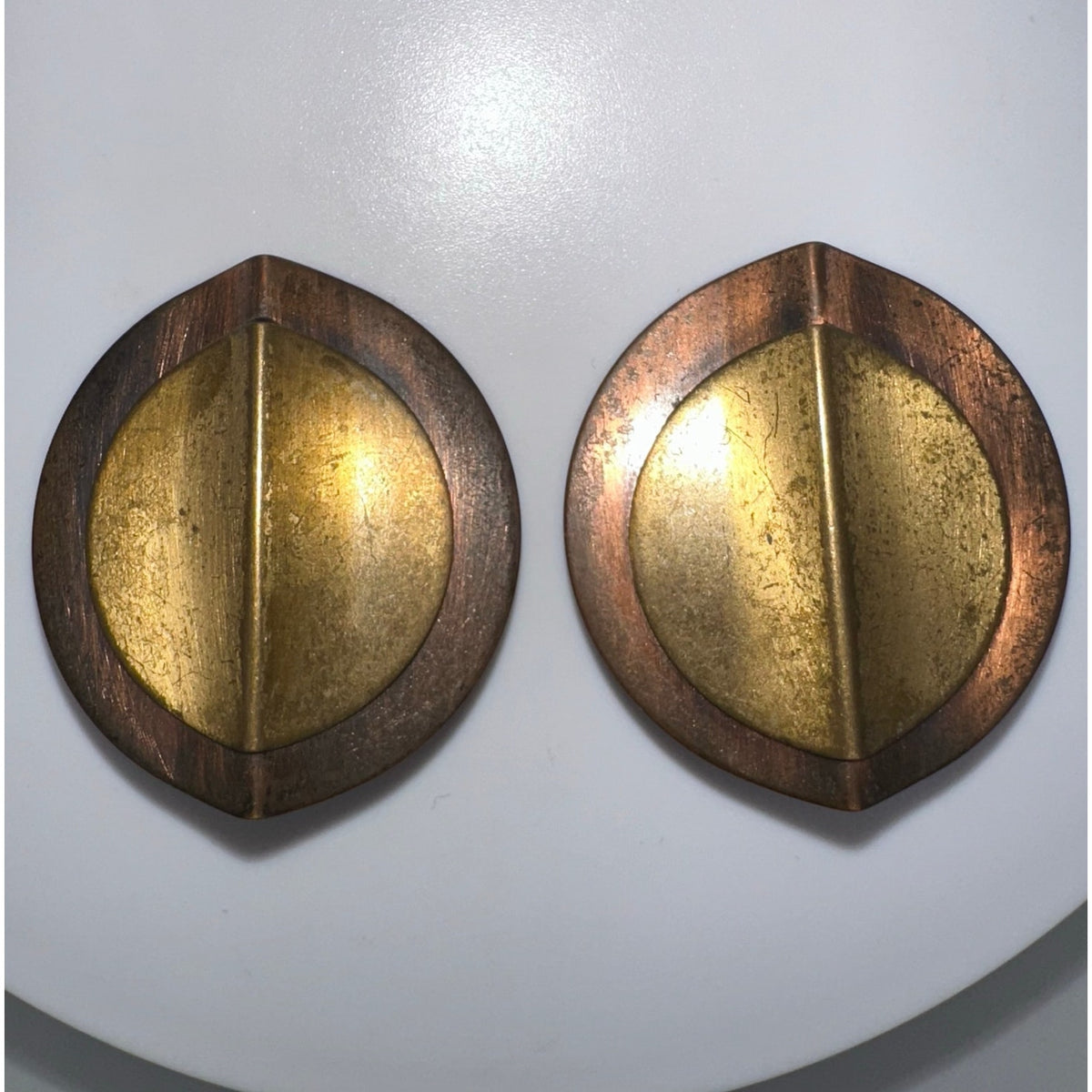 Vintage 1940s modernist solid copper brass round bent discs clip on earrings