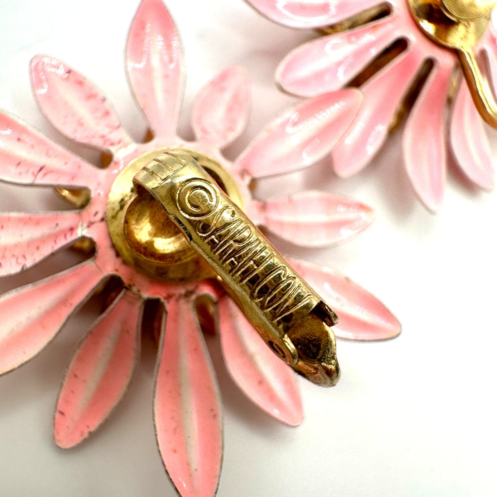 Sarah Coventry vintage gold tone pink enamel flowers floral clip on earrings