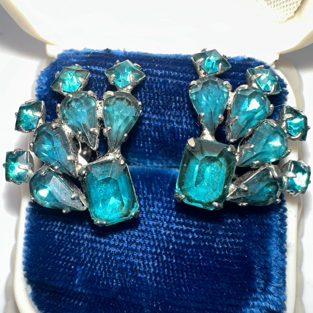 1940s vintage aqua blue Czech glass rhinestones silver tone screw back earrings