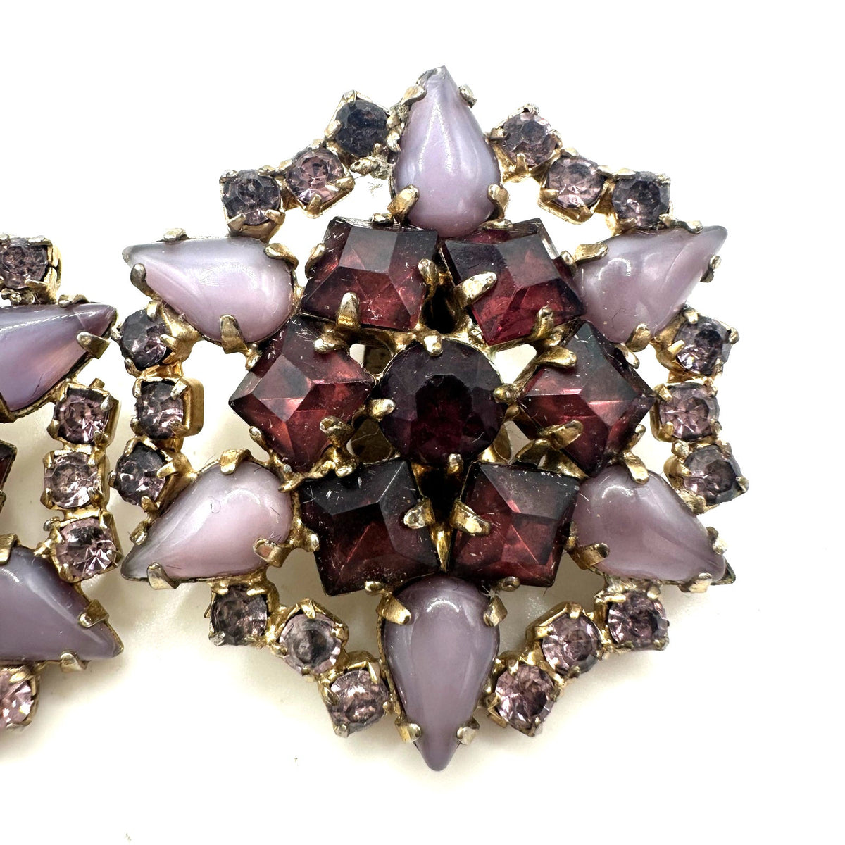 1950s vintage gold tone purple glass rhinestones cabochons clip on earrings