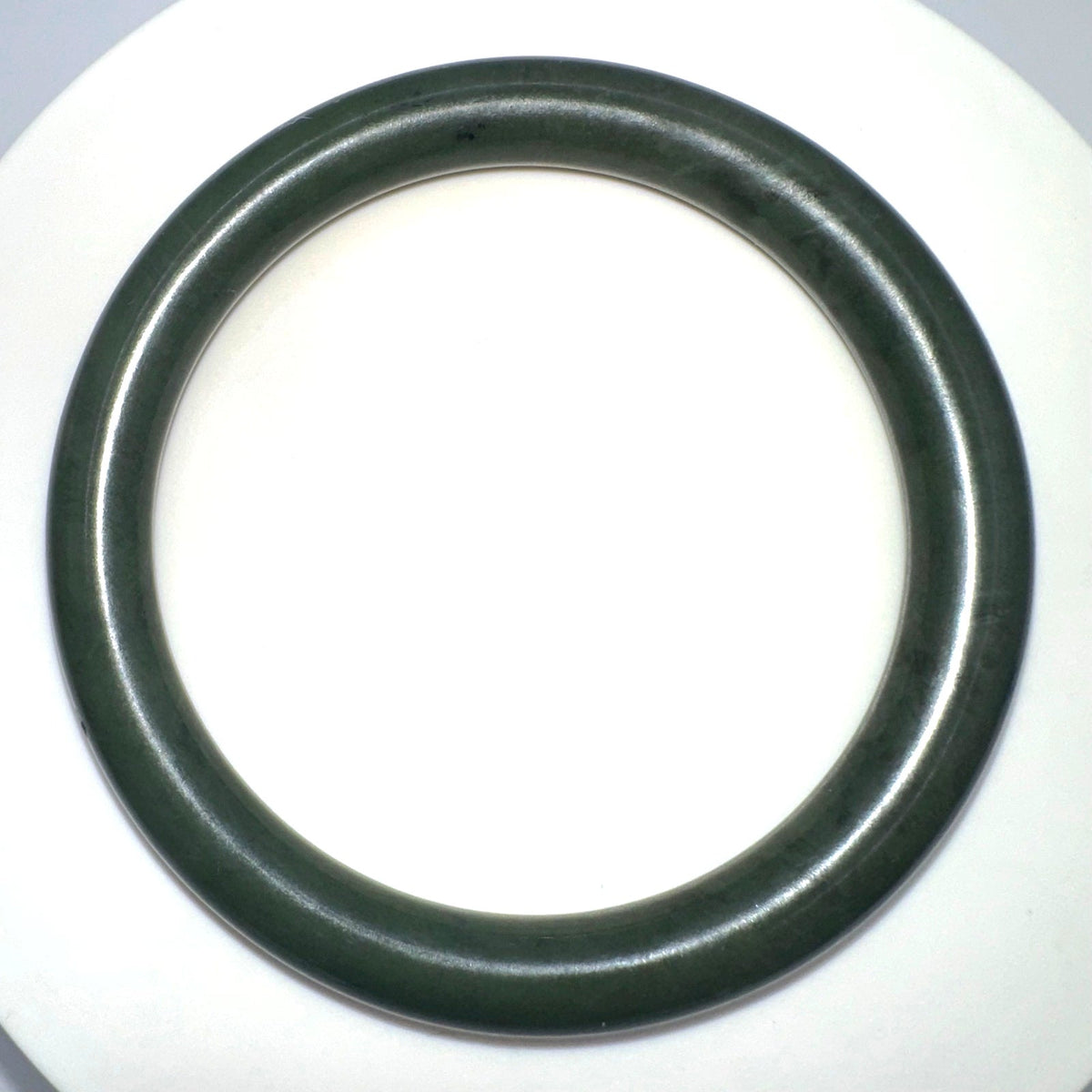Vintage Chinese dark green genuine nephrite jade bangle bracelet 7.85" 40g