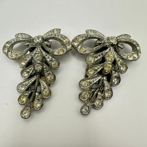 1930s antique Art Deco set 2 silver tone bows clear rhinestones dress clips
