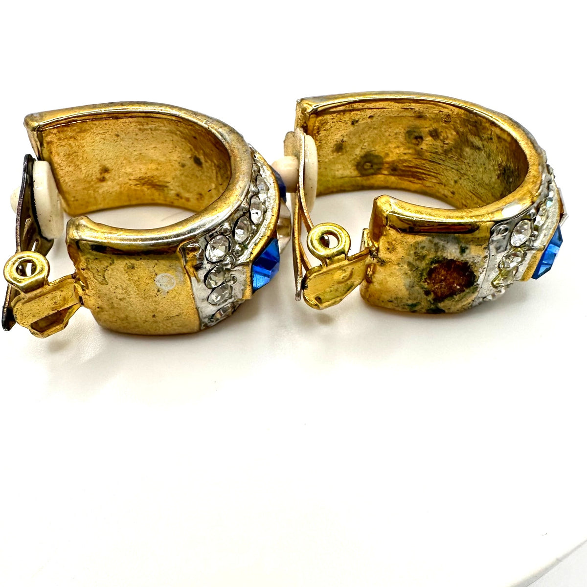 Vintage gold tone blue clear rhinestones hoops statement clip on earrings
