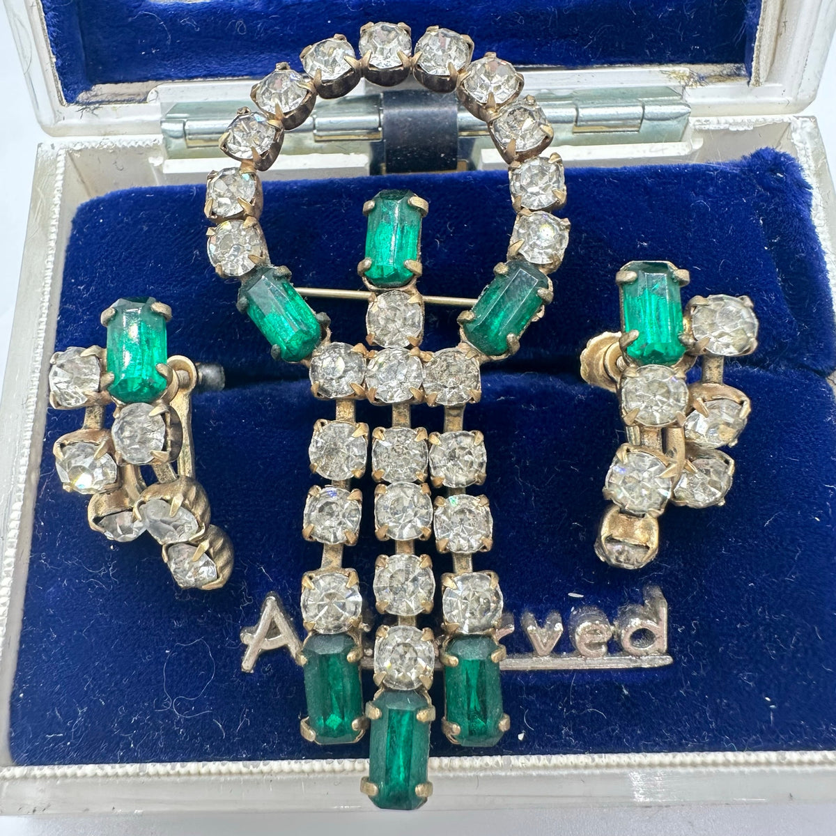Vintage 1940s gold tone emerald green clear rhinestones brooch pendant earrings