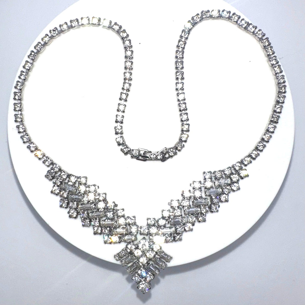 1950s vintage silver tone clear glass rhinestones pointed V swag necklace