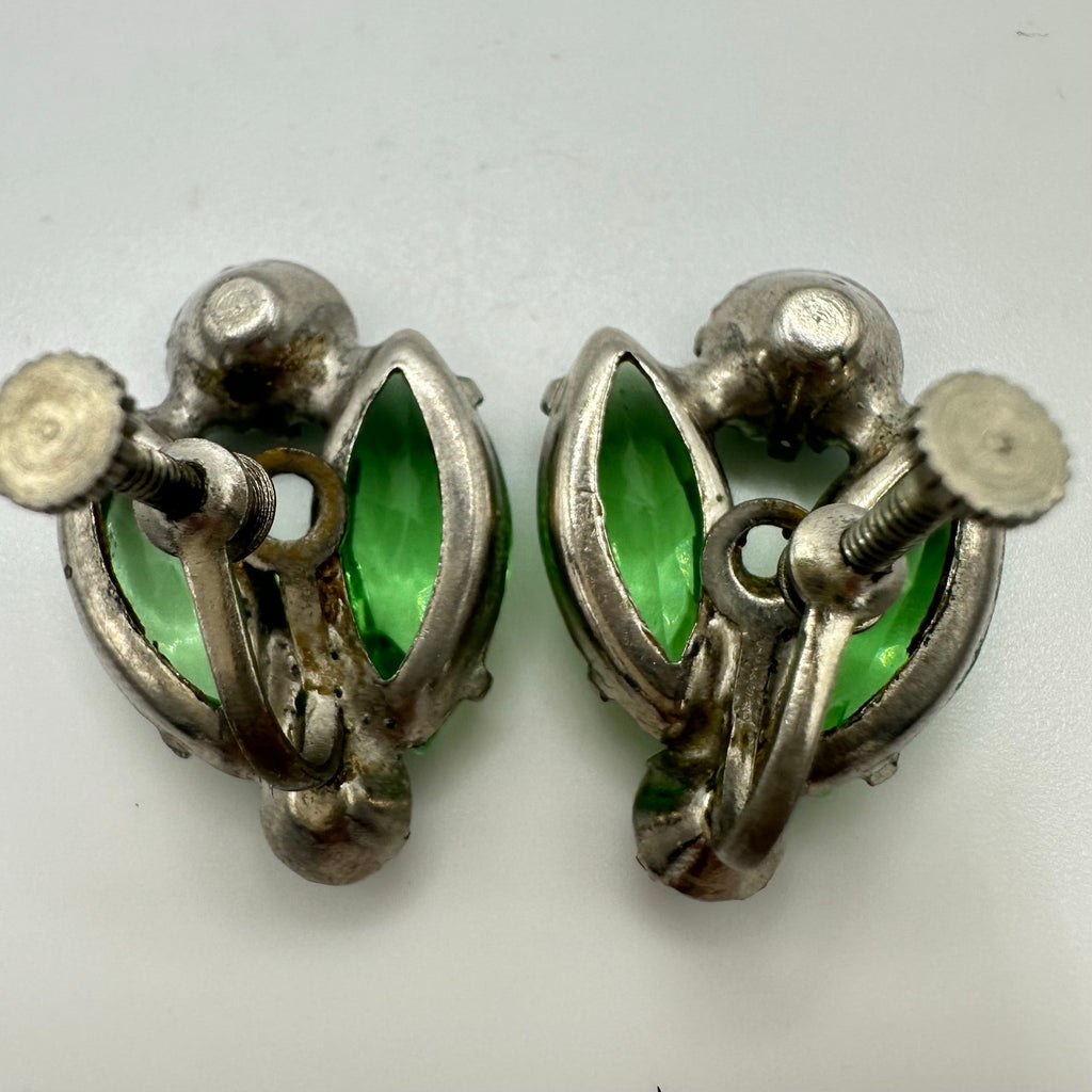 Vintage silver tone light emerald green glass rhinestones screw back earrings