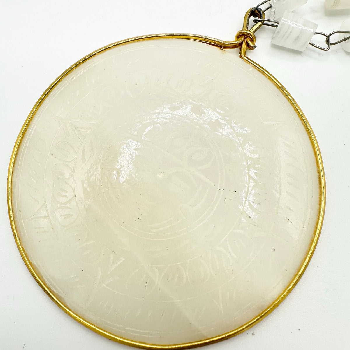Vintage hand etched white agate large Aztec Mayan sun god pendant 26” necklace