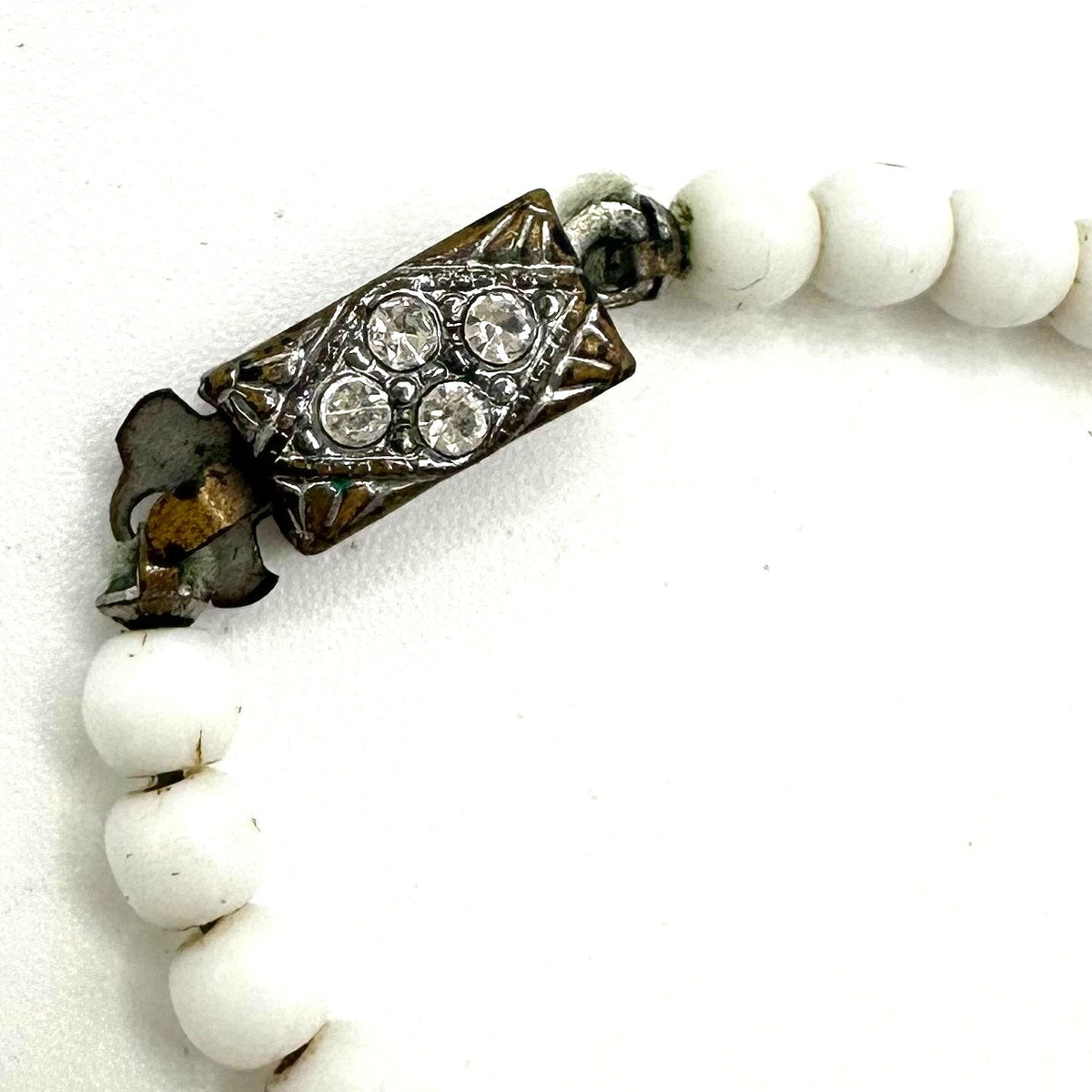 Antique Art Deco white milk glass beads beaded graduated 16” necklace