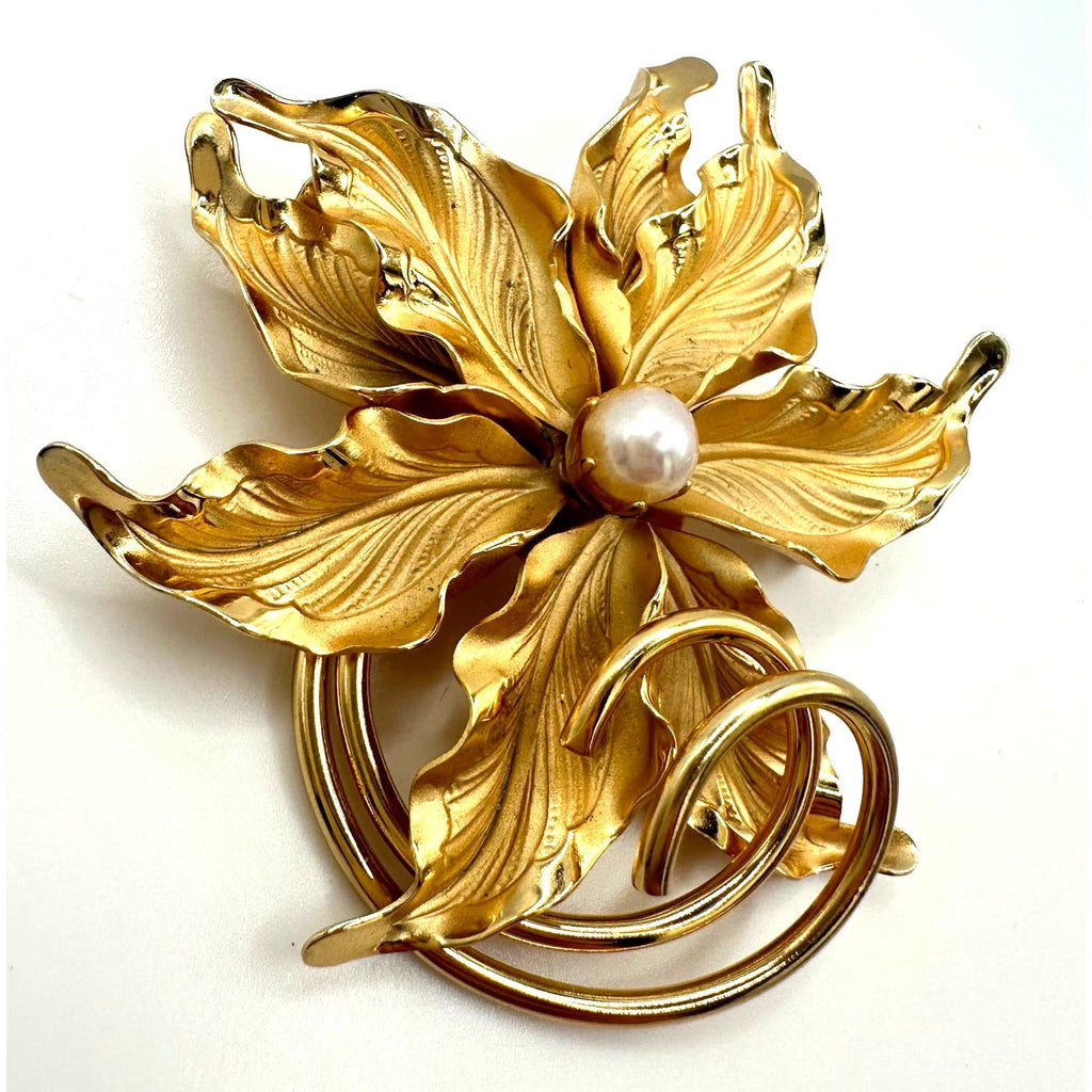 Vintage 1950s 1960s gold plated pink real freshwater pearl flower floral brooch