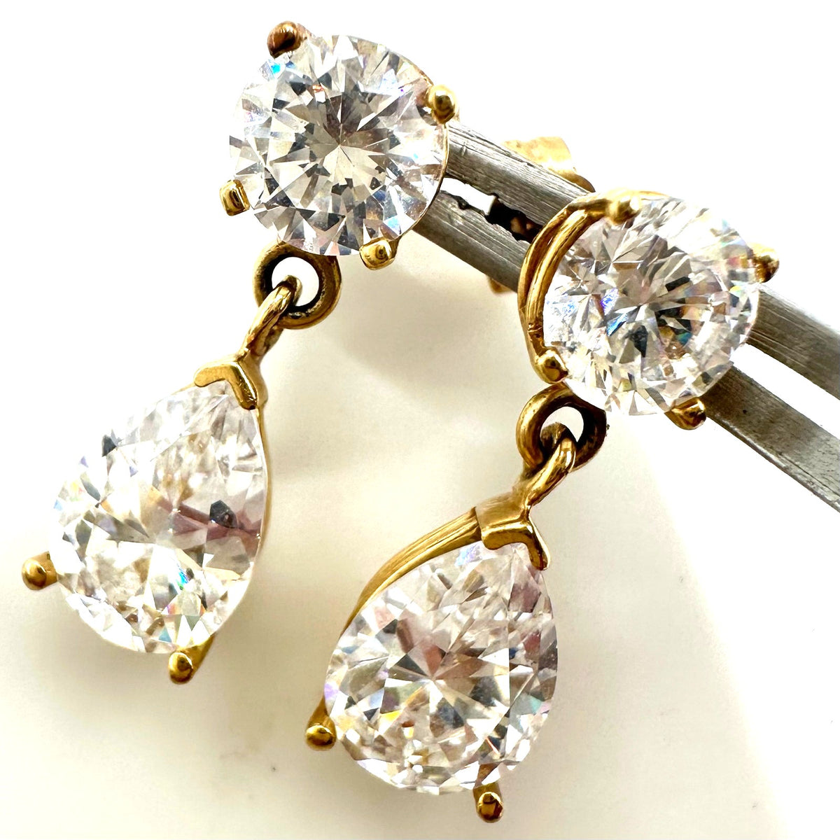 Solid 14kt yellow gold clear cubic zirconia CZ drop dangle post earrings 3.86g