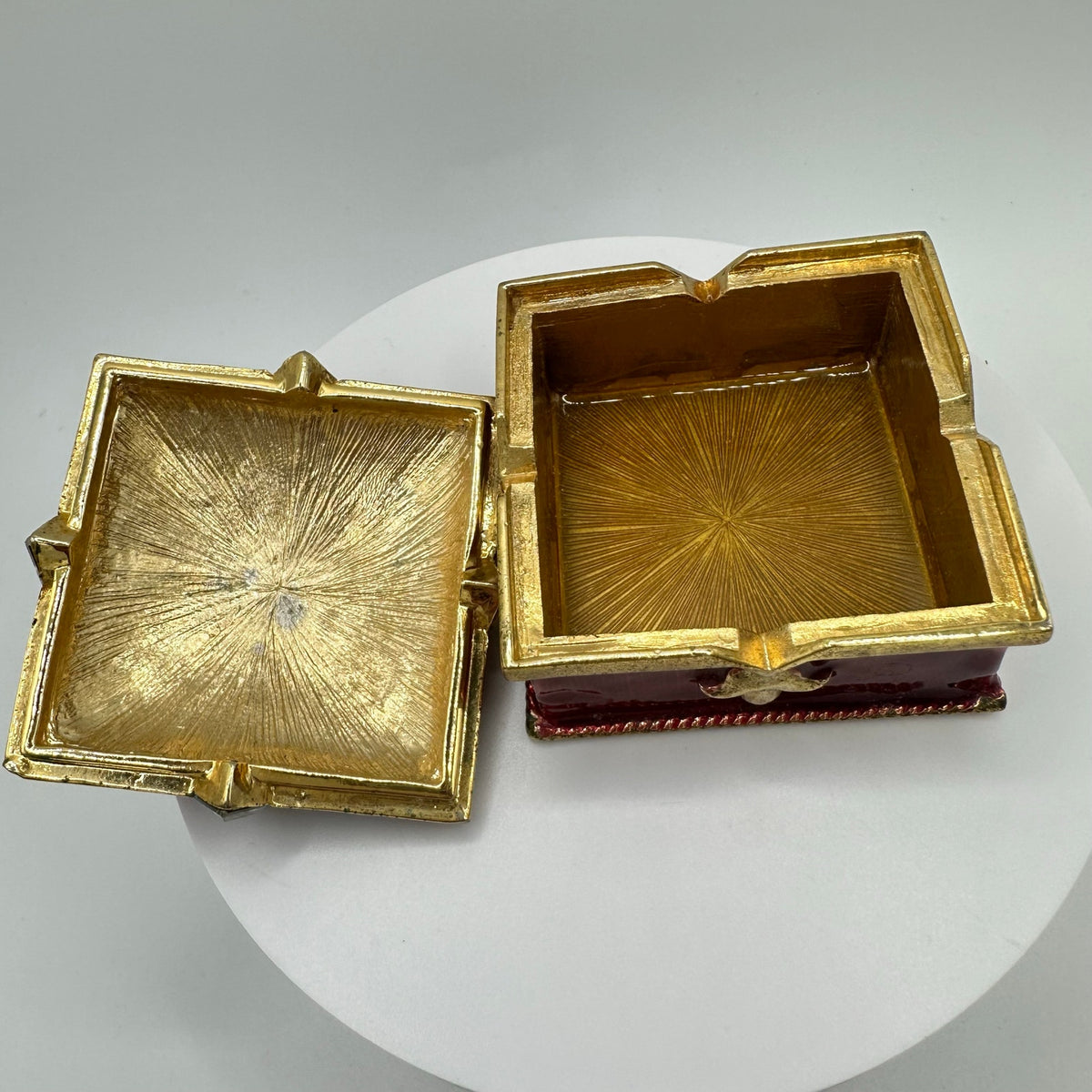 Folio vintage gold tone red enamel clear rhinestones trinket box 2x2x1.5