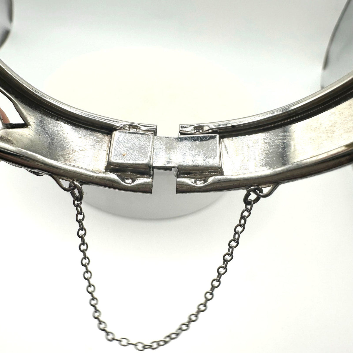Vintage Victorian Revival silver tone hematite glass hinged bangle bracelet