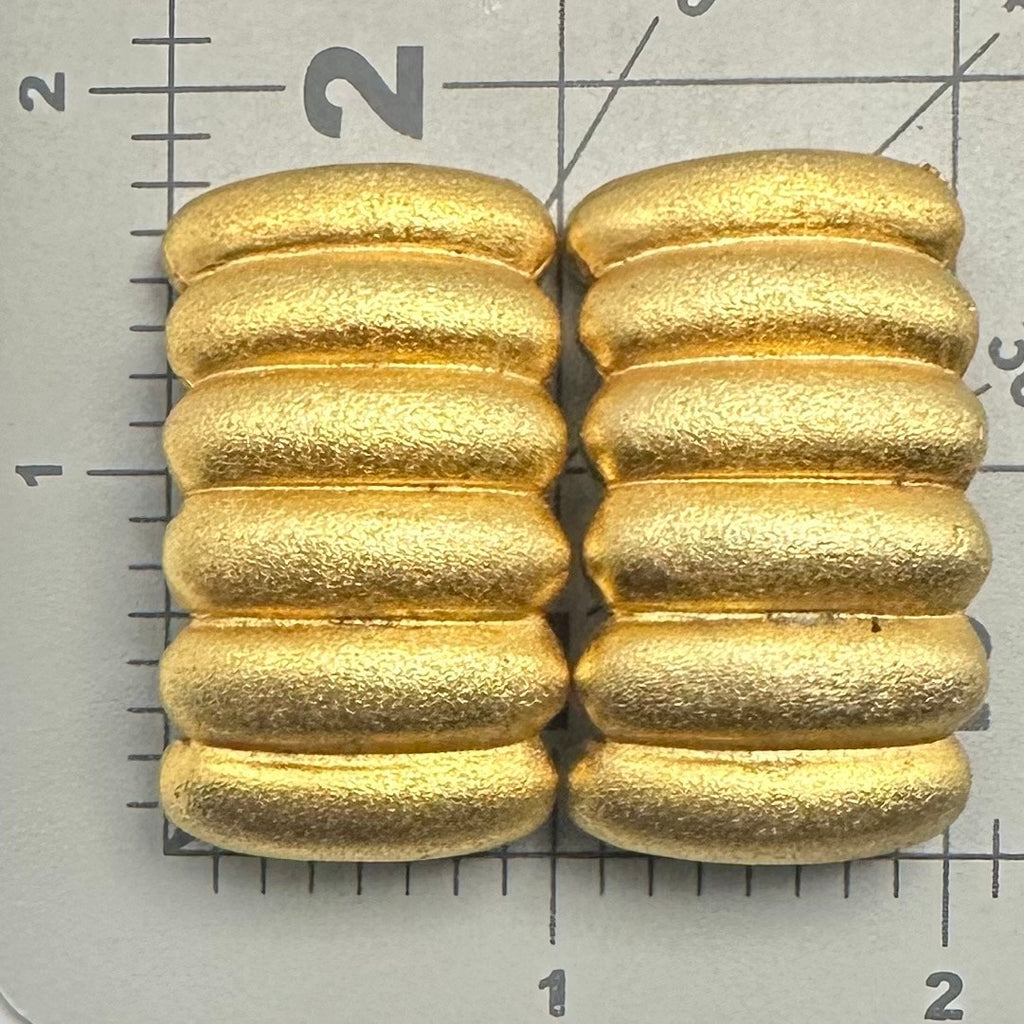 1980s vintage gold tone jumbo massive scalloped high end clip on earrings