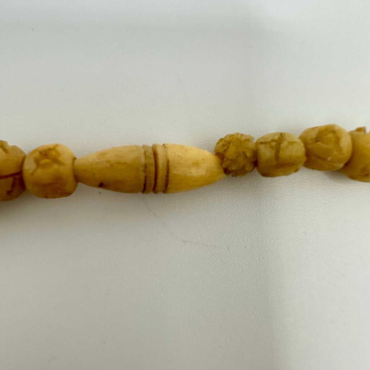 Antique Art Deco carved cream pink bovine bone graduated beads beaded necklace