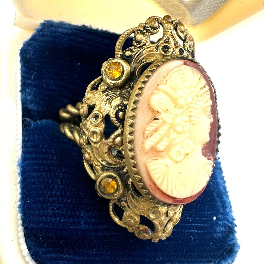 Czechoslovakia antique Art Deco gold tone brass resin cameo adjustable ring