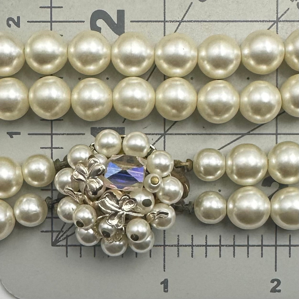 Vintage 2 double strand white lucite pearls beads beaded AB glass clasp necklace