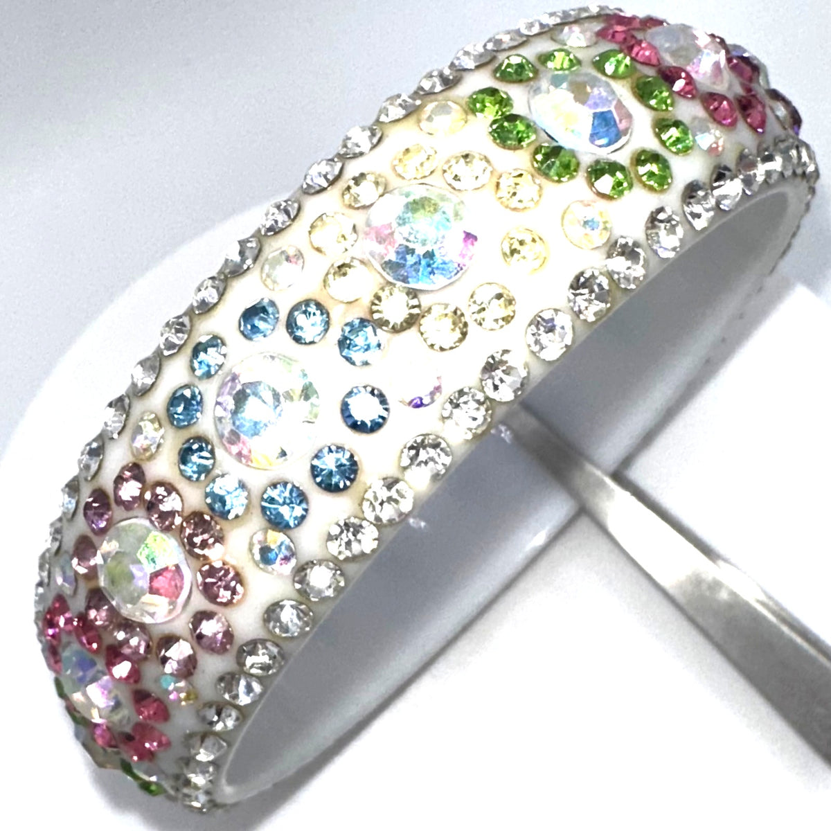 Vintage white lucite multicolor AB aurora borealis rhinestones bangle bracelet