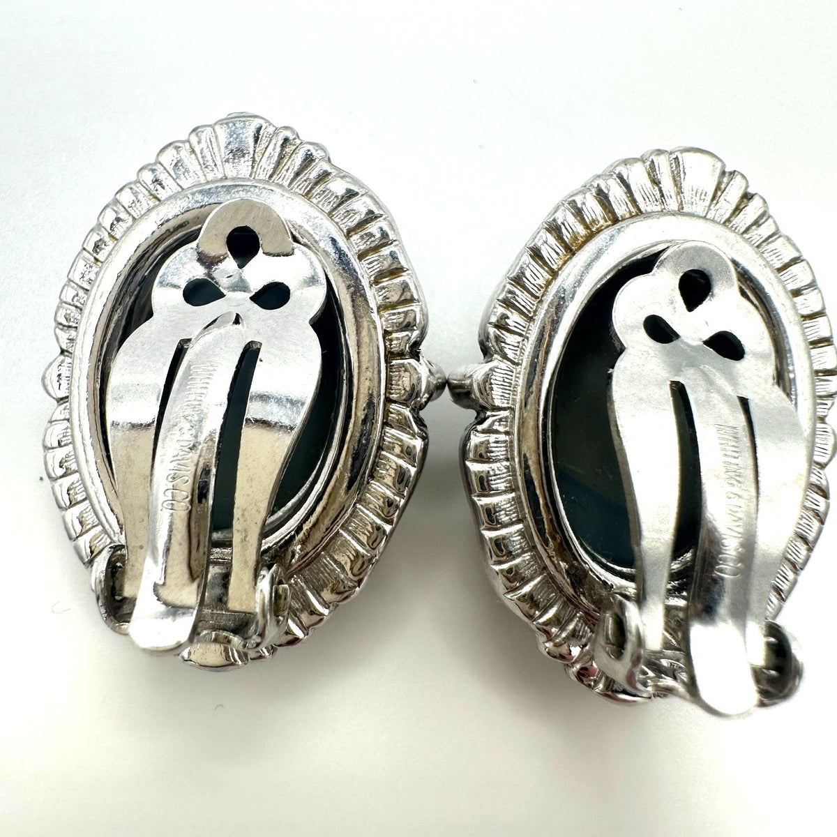 Whiting & Davis signed vintage silver tone gray resin cameos clip on earrings