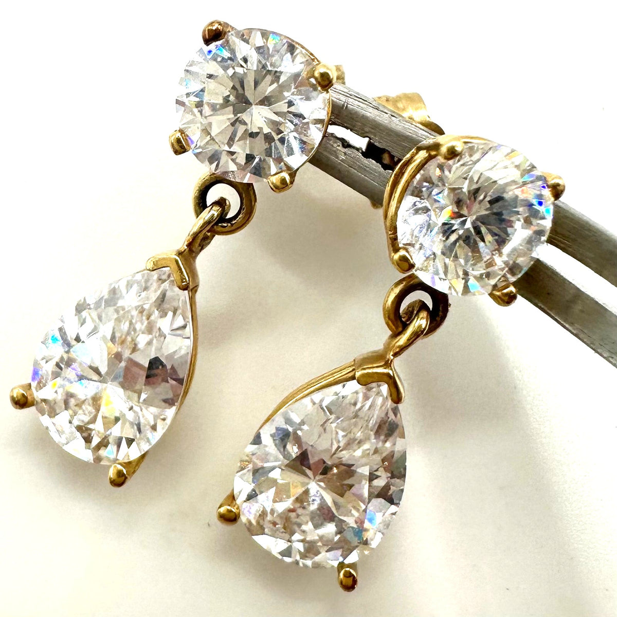 Solid 14kt yellow gold clear cubic zirconia CZ drop dangle post earrings 3.86g