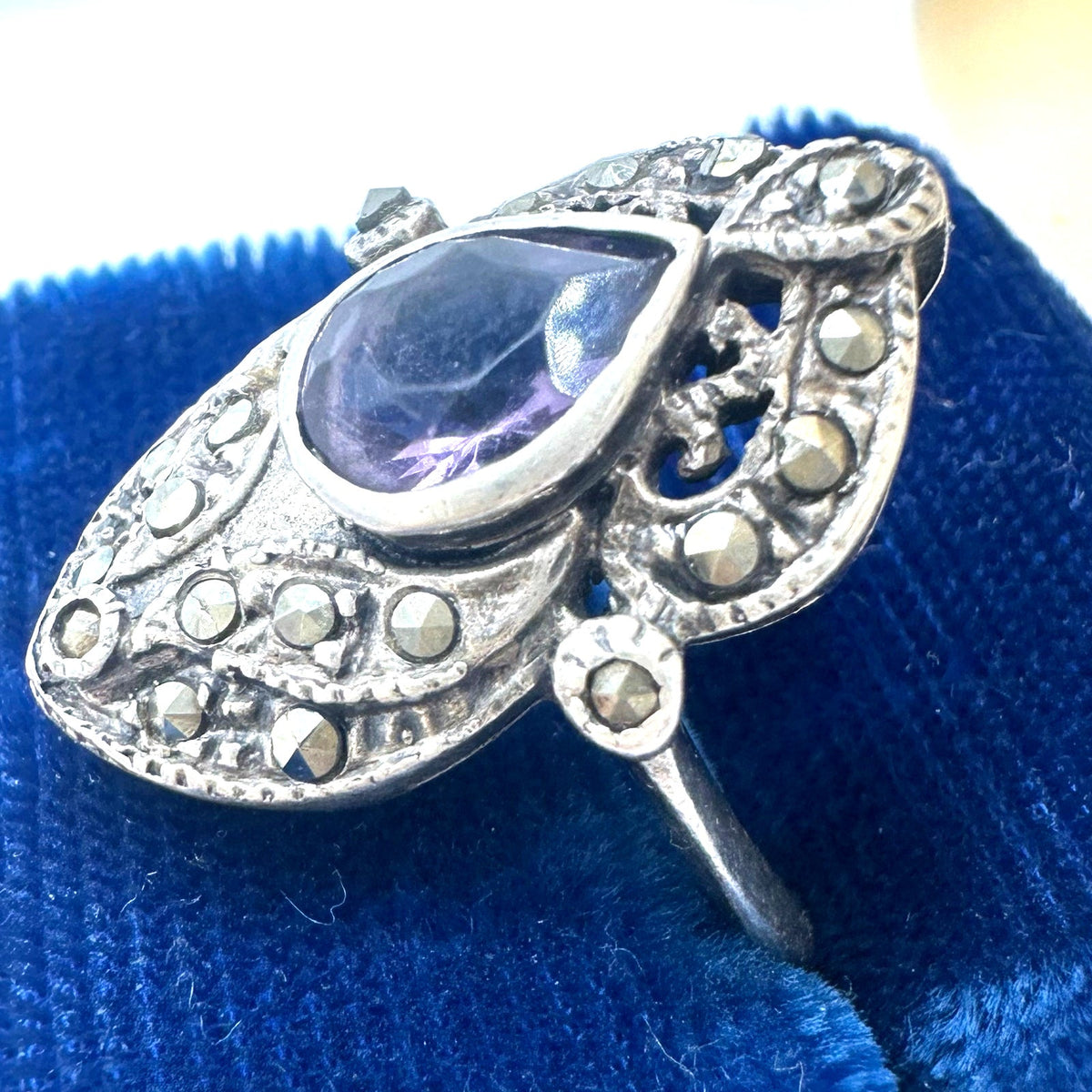 Vintage 925 sterling silver purple faux amethyst glass marcasite ring 6