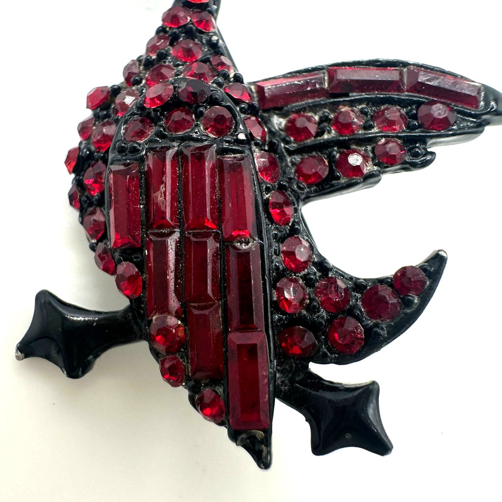 Vintage black gunmetal japanned red rhinestones duck bird figural brooch