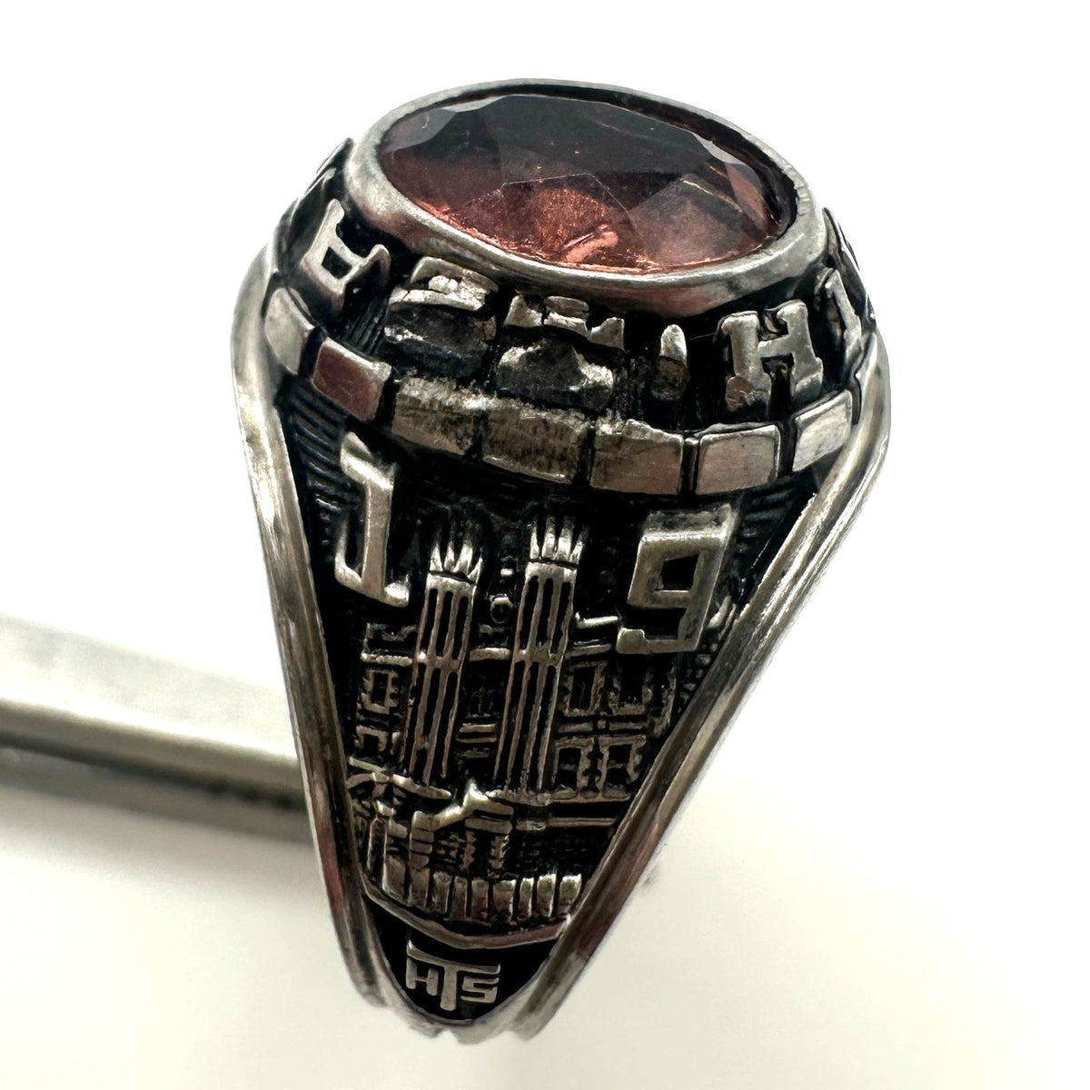 Jostens 1980 vintage silver tone Lustrium peach stone class ring 6.5