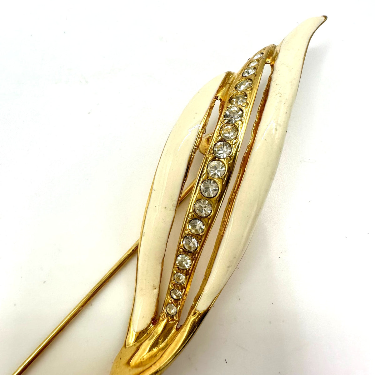 Erwin Pearl vintage gold tone white enamel clear rhinestones 4.5” bar pin brooch
