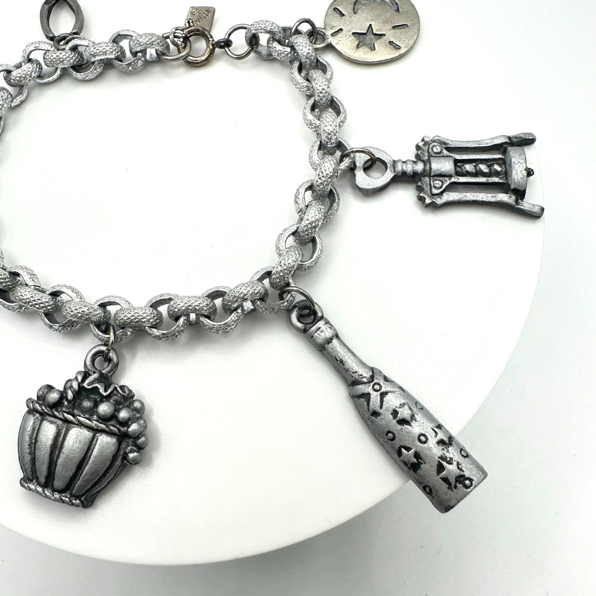 Vintage Sarah Coventry silver tone chain handmade wine charms bracelet 7.75"