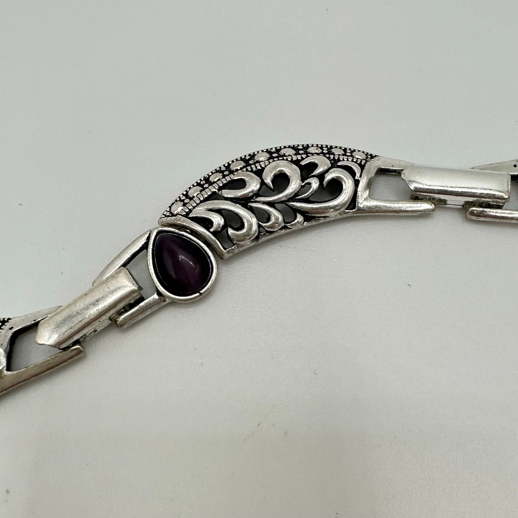 Avon vintage silver tone purple cats eye art glass faux chalcedony necklace