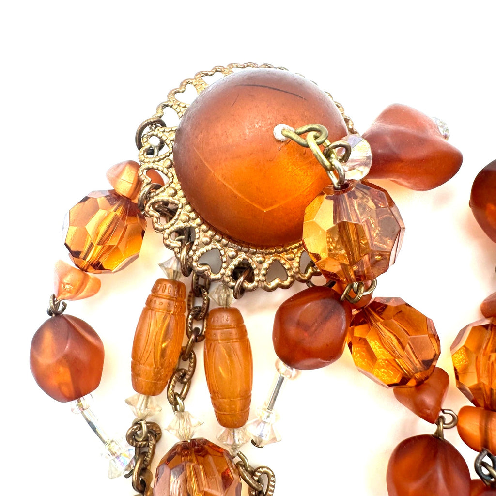Vintage gold tone amber lucite beaded 4" dangle drop statement clip on earrings