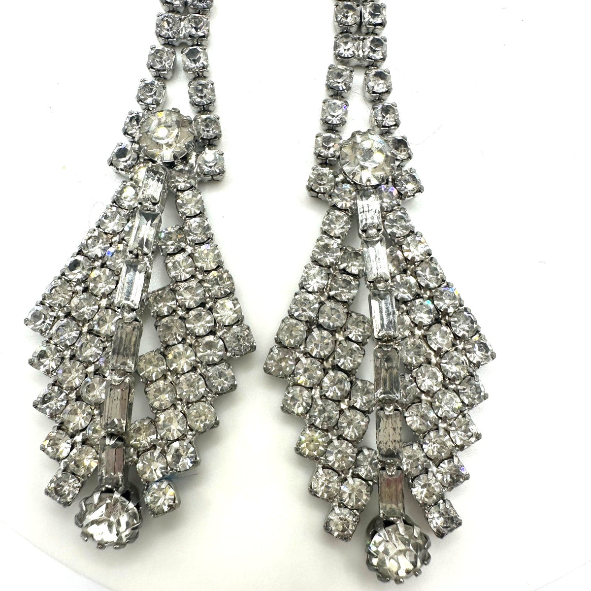 Vintage silver tone clear glass rhinestones 4" dangle drop clip on earrings