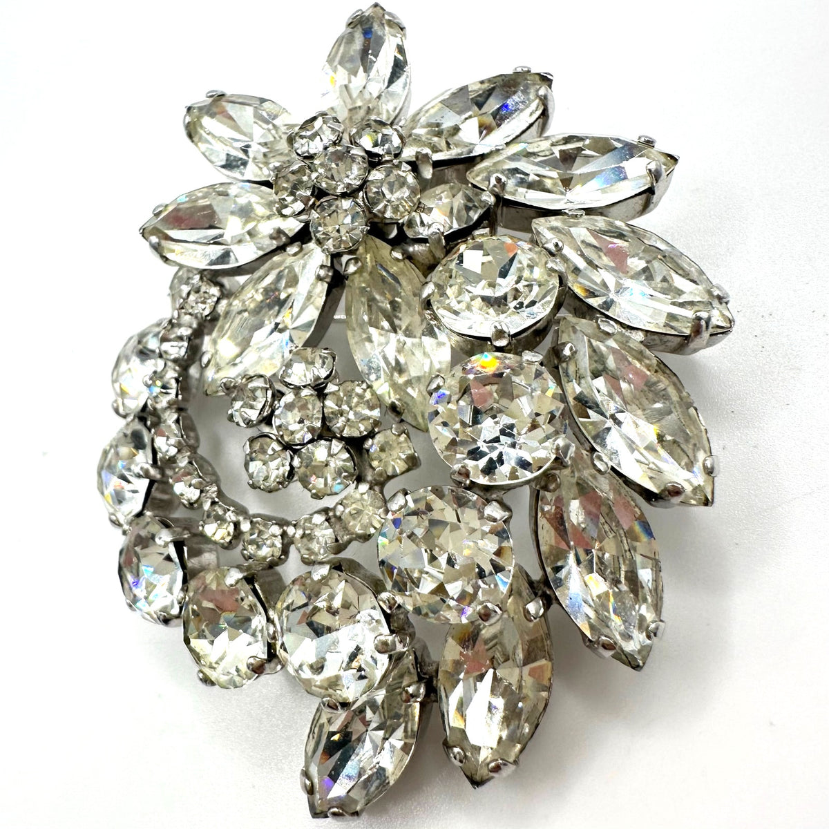 1950s high end vintage silver tone clear glass rhinestones brooch