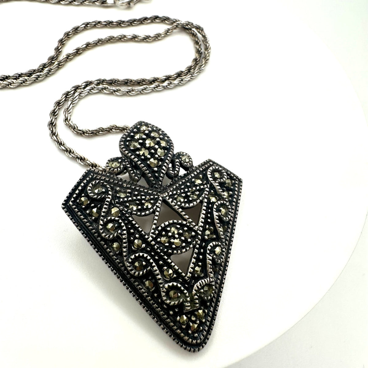 Vintage 925 sterling silver genuine marcasite pendant 18" twisted rope necklace