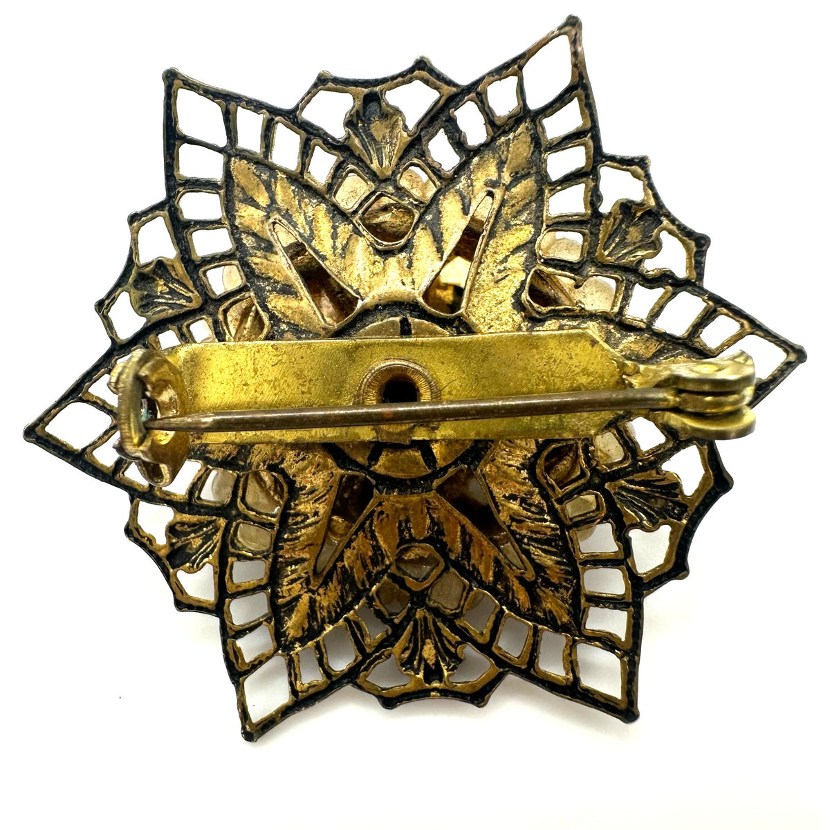 Vintage gold tone filigree faux pearl turquoise confetti lucite cabochon brooch