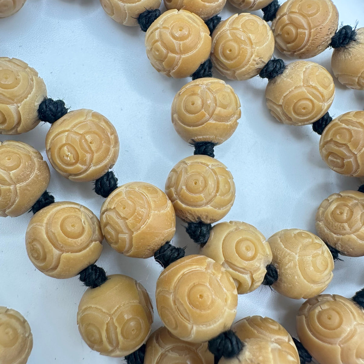 Antique 46” strand beige cream 12mm carved celluloid beads hand knotted necklace