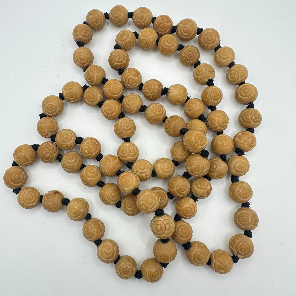 Antique 46” strand beige cream 12mm carved celluloid beads hand knotted necklace