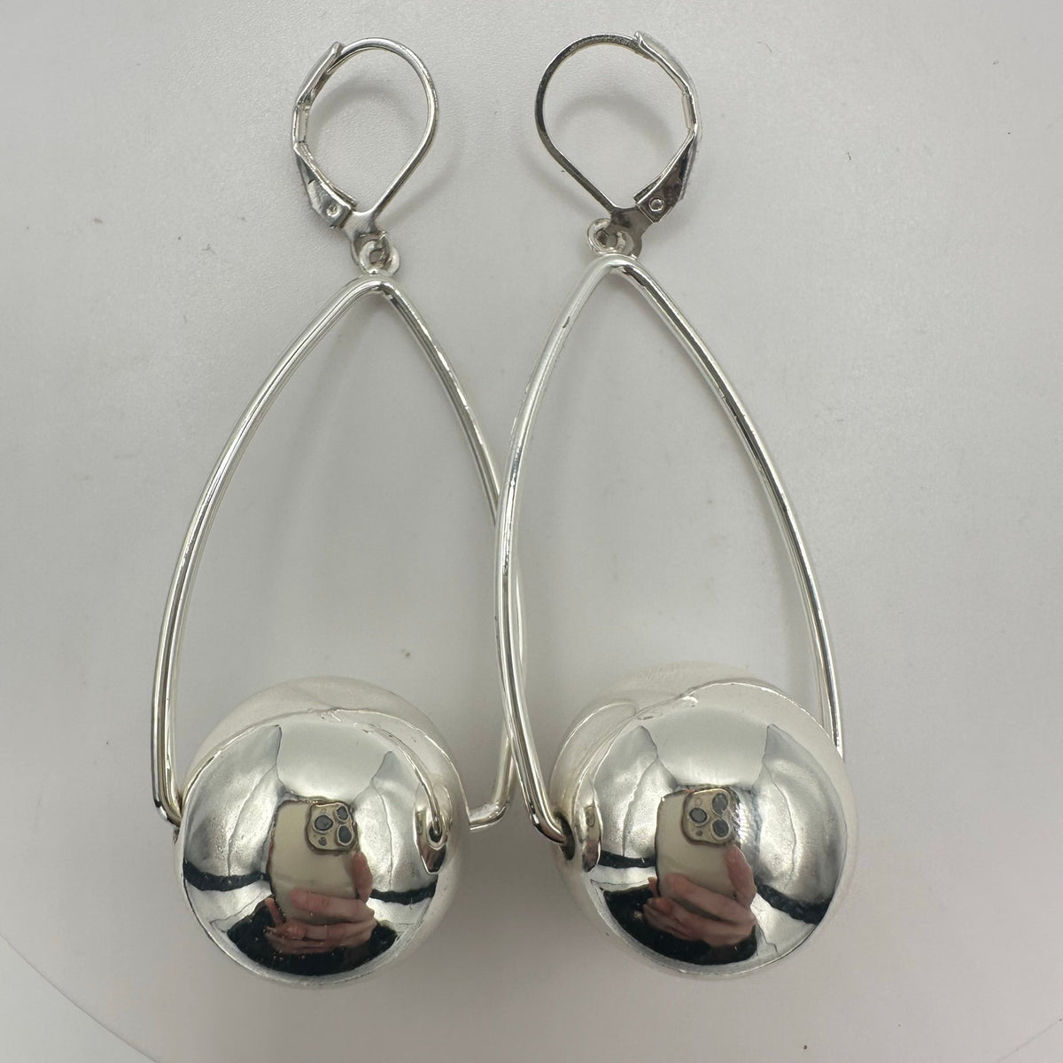Joan Rivers signed silver tone dangle drop ball statement hook earrings