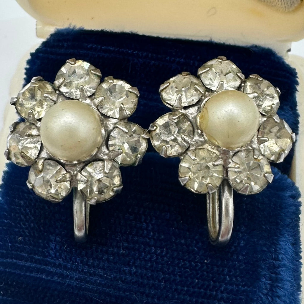 Fantasy of Jewels 1940s silver tone rhinestones faux pearls screw back earrings