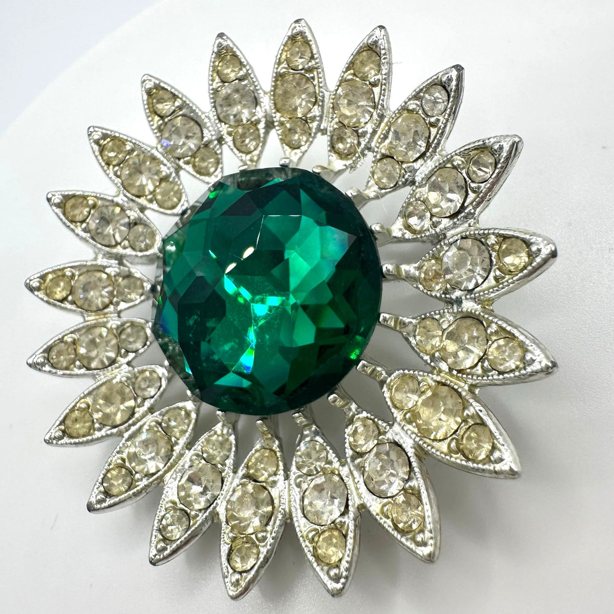 Sarah Coventry 1964 vintage silver tone green clear rhinestones Kathleen brooch