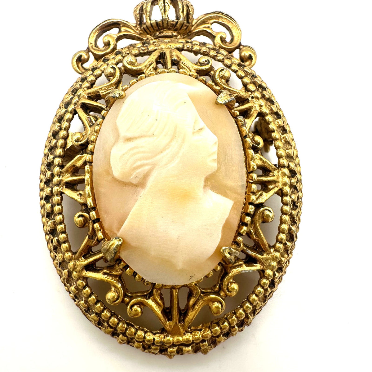 Florenza vintage Victorian Revival gold tone genuine carved shell cameo brooch