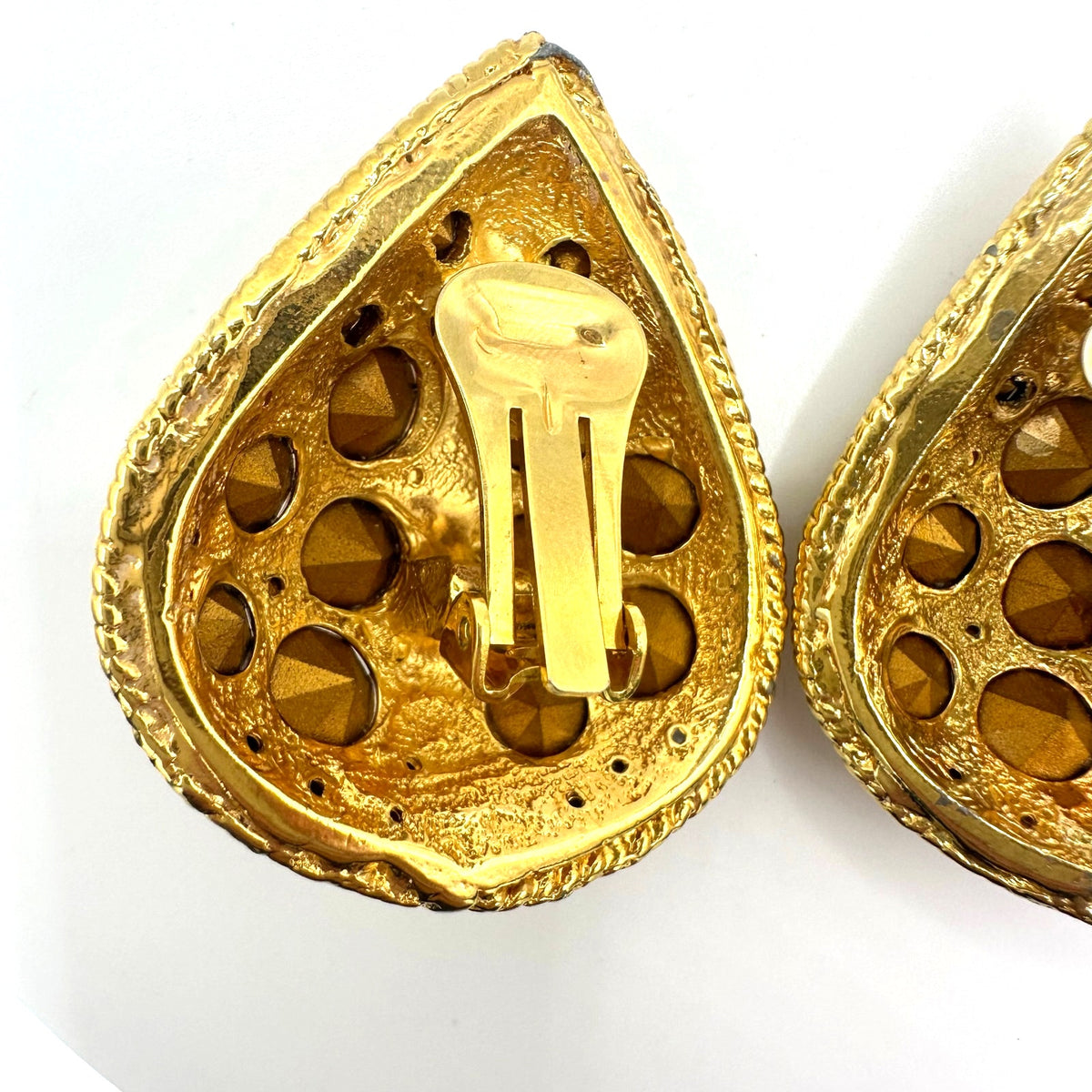 1980s vintage large gold tone pink purple clear rhinestones clip on earrings