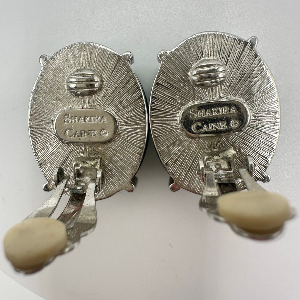 Shakira Caine vintage silver tone emerald green lucite cabochon clip on earrings