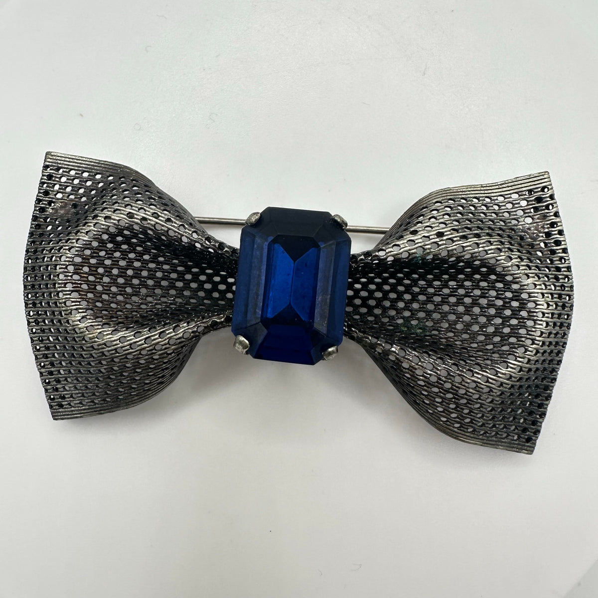 Vintage silver pewter tone mesh metal large blue glass rhinestone bow brooch
