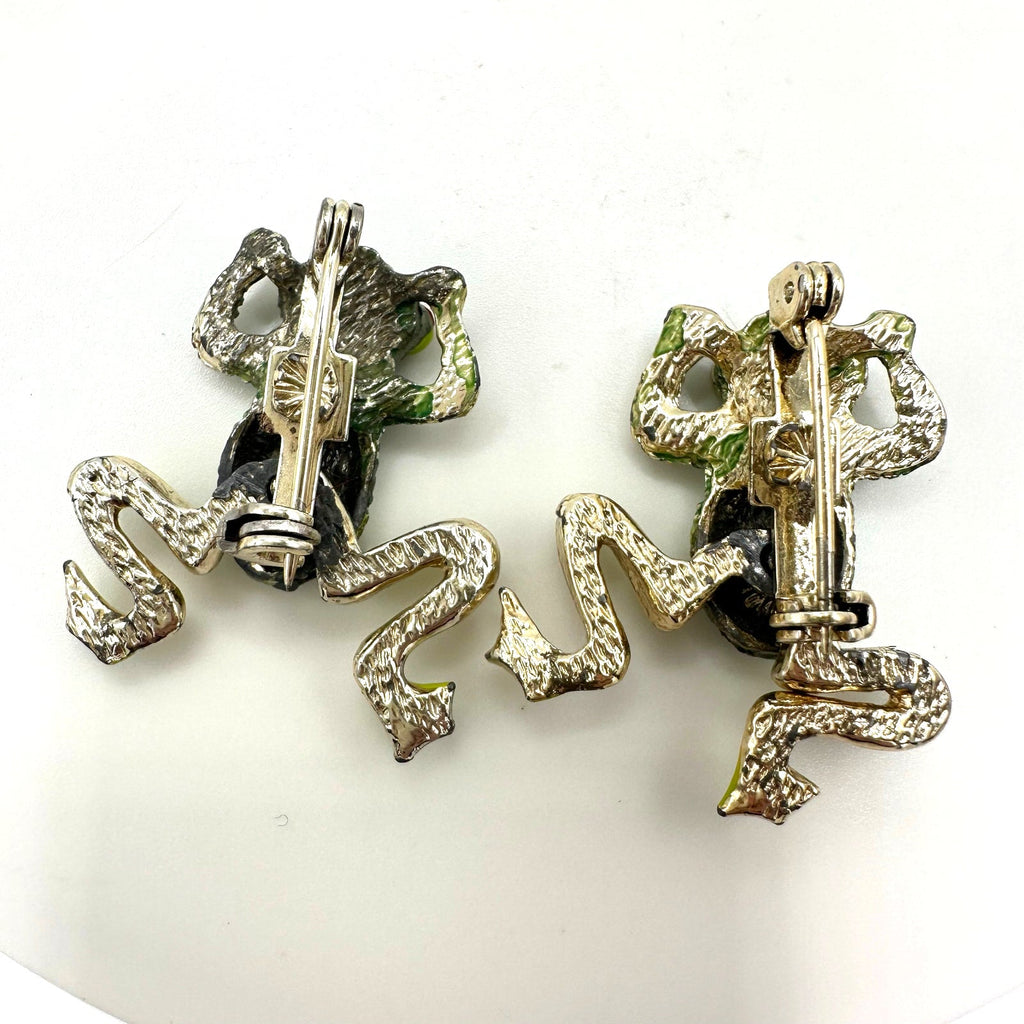 Vintage set 2 gold tone green enamel articulated frogs figural brooches