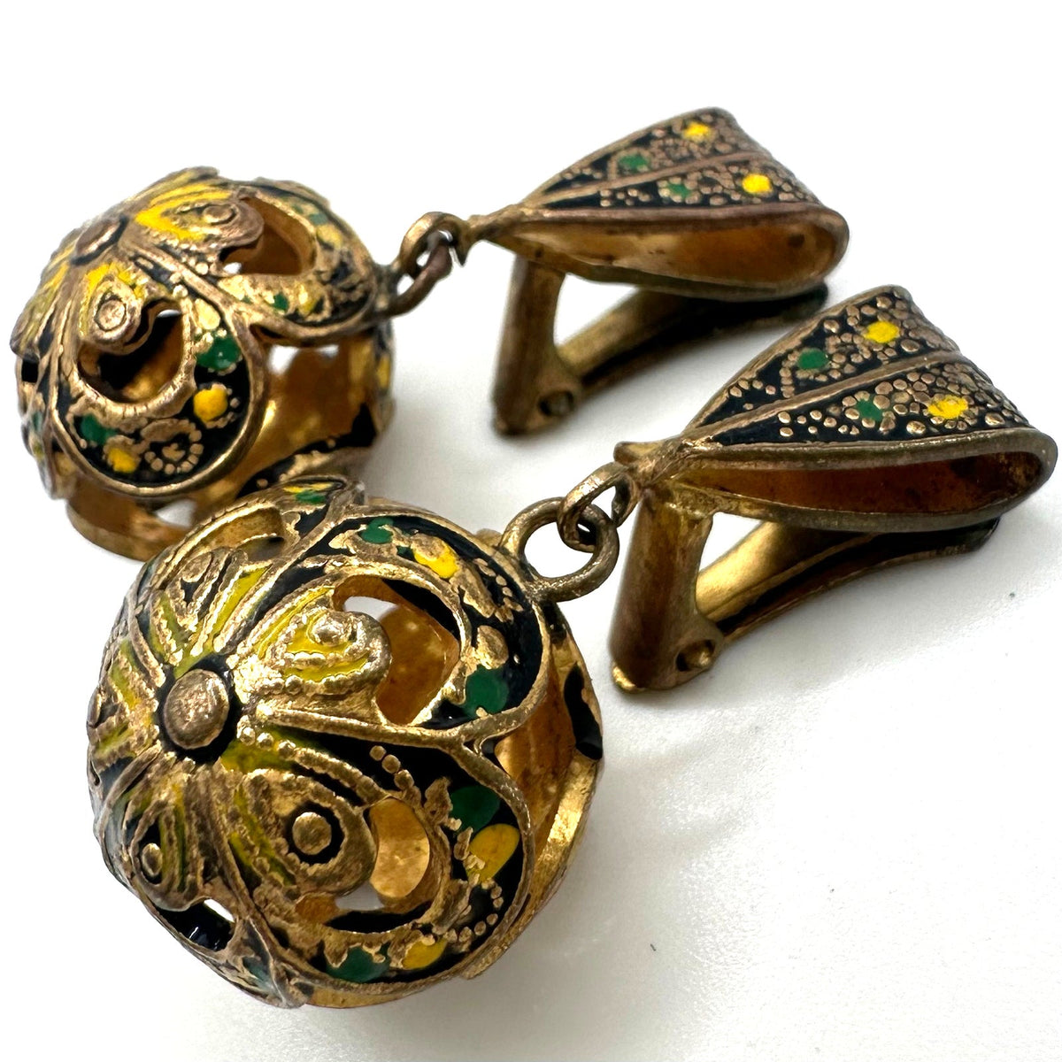 Vintage Spanish Damascene gold tone green black enamel clip on ball earrings